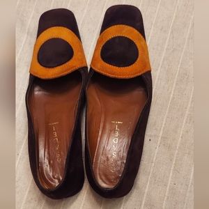Flat suede luxury shoes